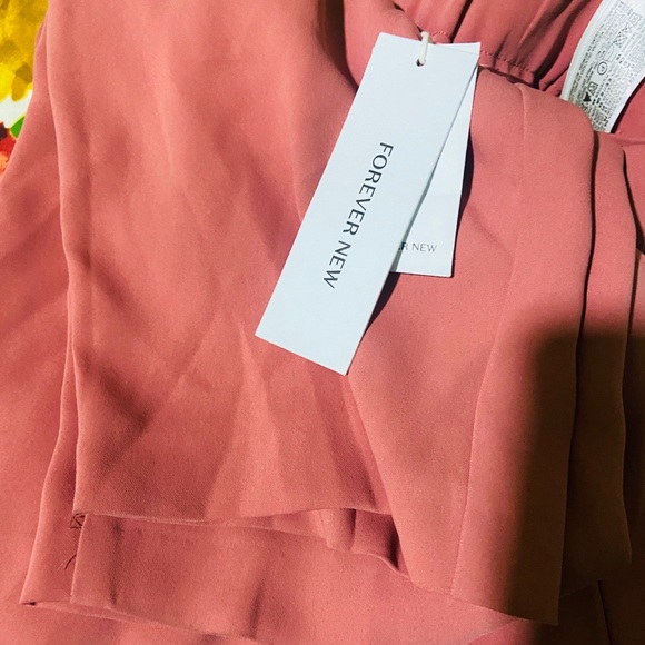 Forever New Slim pants with belt - Picture 6 of 6